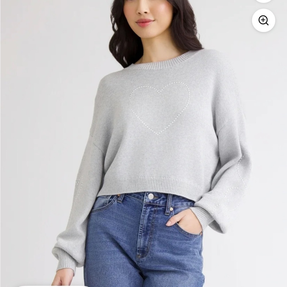 Madden NYC Light Grey Stud Heart Embellished Cropped Sweater Size M